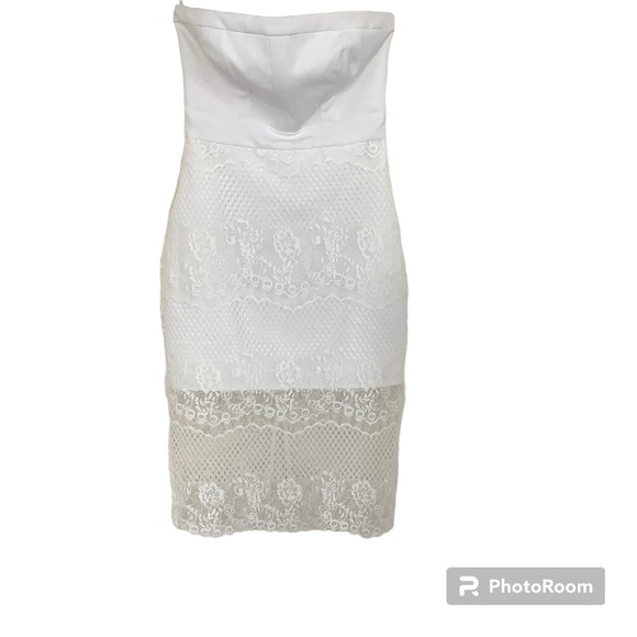 bebe Dresses & Skirts - bebe Womens Strapless Dress Back Zip Crochet Lace Lined Size 2